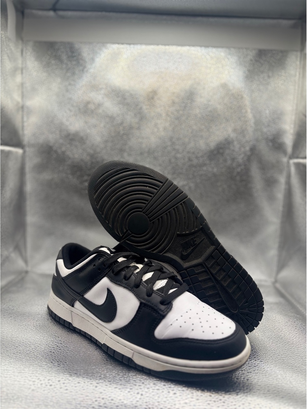 Nike dunk low retro  panda